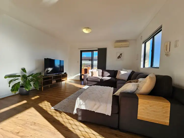 Fifth view of Homely apartment listing, 1/29 Egham Road, Lathlain WA 6100