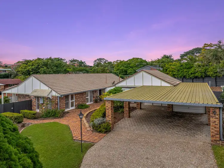 2 Archer Court, Mount Ommaney QLD 4074