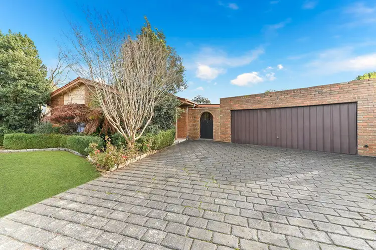 Second view of Homely house listing, 4 Aurea Court, Narre Warren VIC 3805