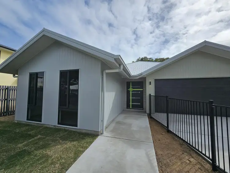 12/4 Bourke Street, Blacks Beach QLD 4740