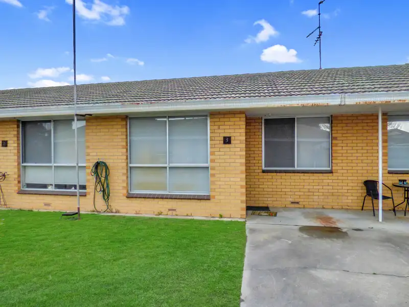 Main view of Homely unit listing, 3/1 Blundell Court, Traralgon VIC 3844