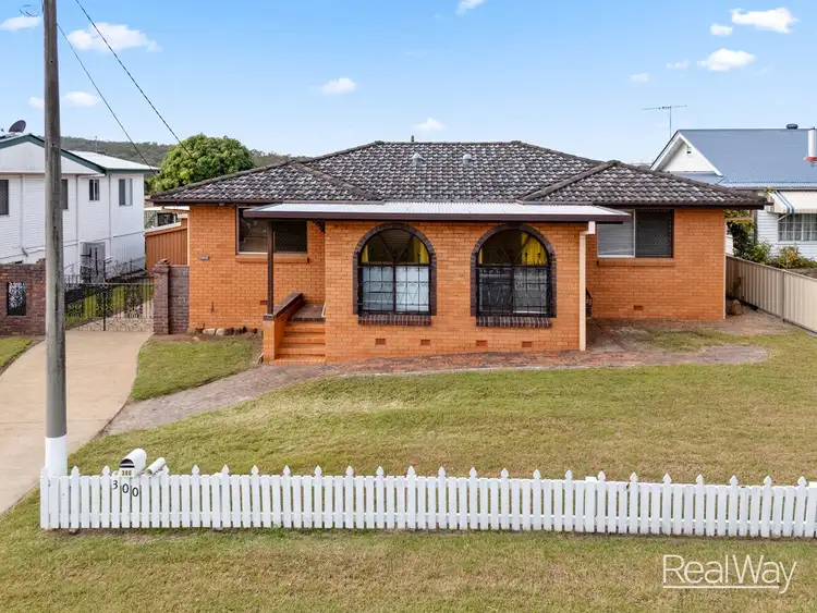 300 South Station Road, Raceview QLD 4305