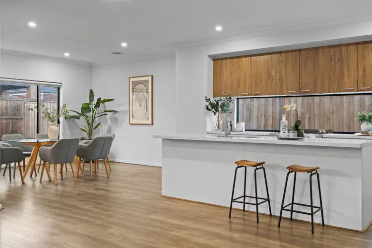 Sixth view of Homely house listing, 10 Coronado Way, Tarneit VIC 3029
