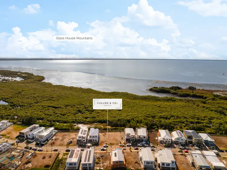 215 Coolum Parade, Newport QLD 4020