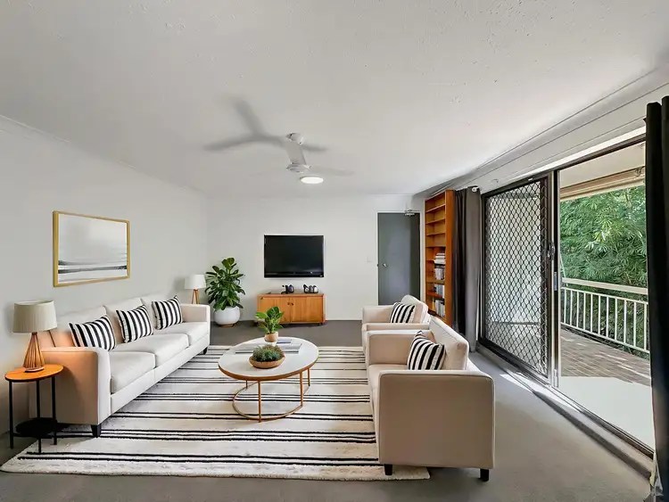 Main view of Homely unit listing, 2/61 Depper Street, St Lucia QLD 4067