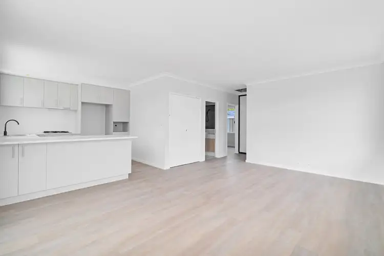 Fourth view of Homely house listing, 5 Mataitai Loop, Cooloongup WA 6168