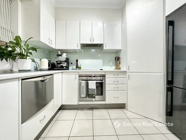 Third view of Homely unit listing, 4/8 Carr Street, St Lucia QLD 4067
