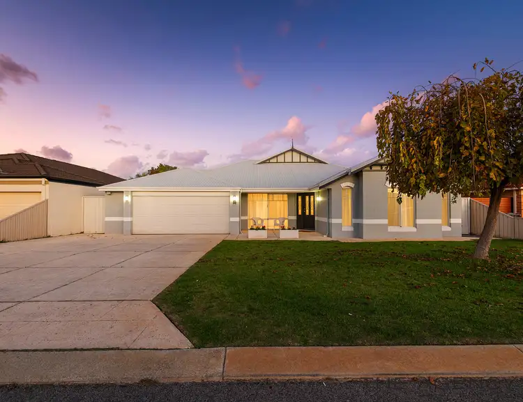 30 Kingsland Loop, Canning Vale WA 6155