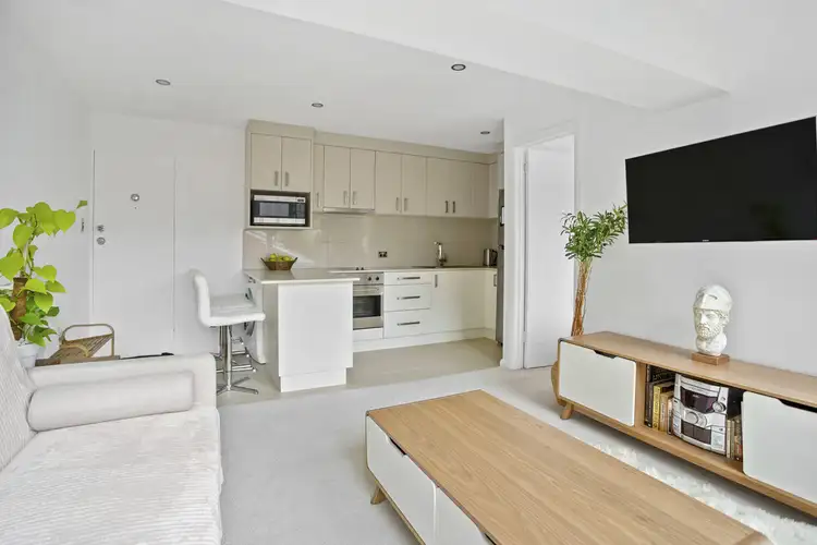 Second view of Homely unit listing, 2/1 Plimsoll Place, Sandy Bay TAS 7005