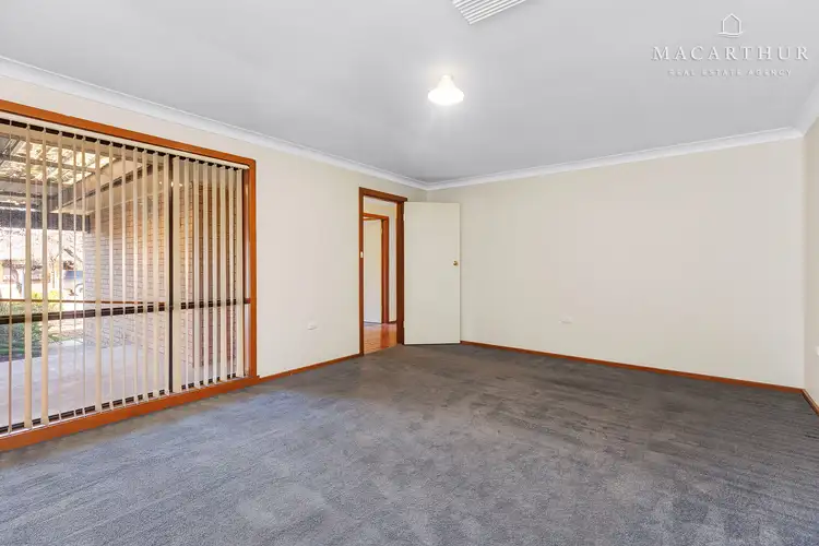 Sixth view of Homely house listing, 18 Pinaroo Drive, Glenfield Park NSW 2650