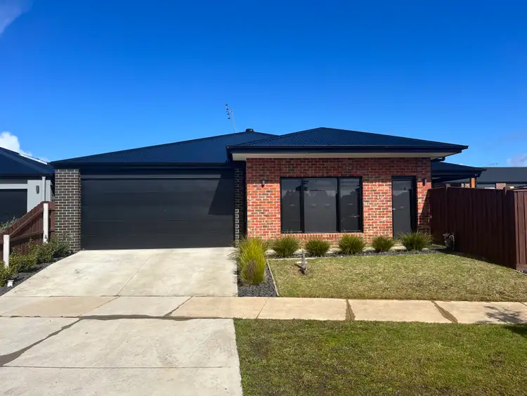 11 Waterside Drive, Traralgon VIC 3844