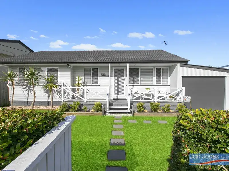 Main view of Homely house listing, 34 Hill Parade, Clontarf QLD 4019