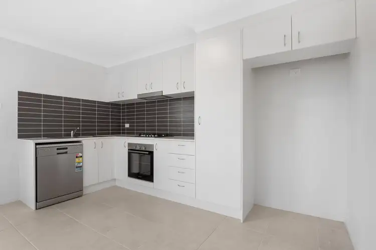 Third view of Homely flat listing, 1/7 Leyland Circuit, Lochinvar NSW 2321