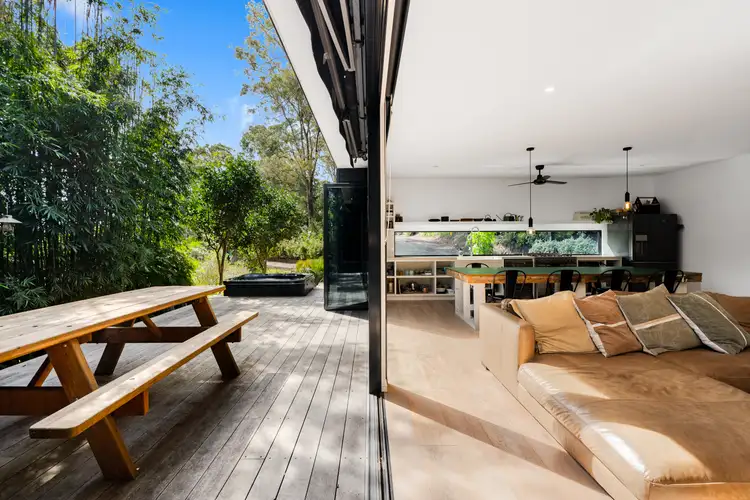 10 North Hill Court, Tanglewood NSW 2488