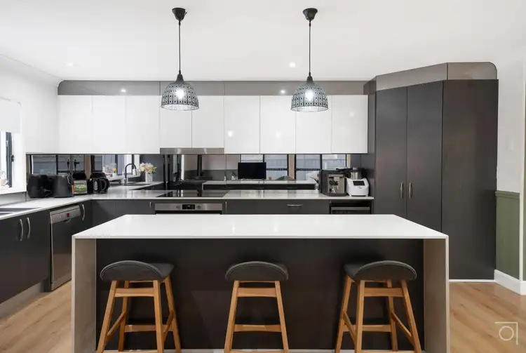 8F Ketch Close, Corlette NSW 2315