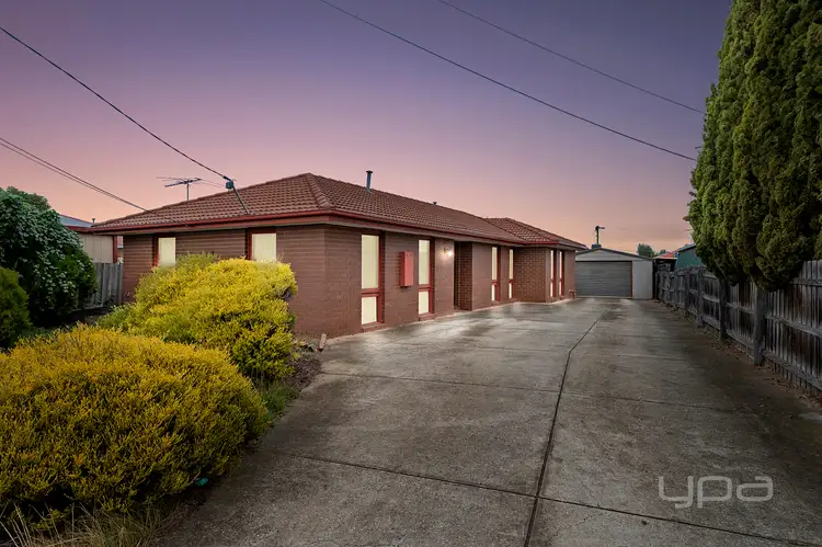 35 Richard Road, Melton South VIC 3338