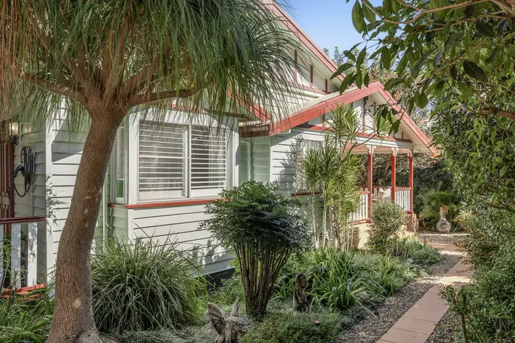 46 Geoffrey Street, Mount Lofty QLD 4350