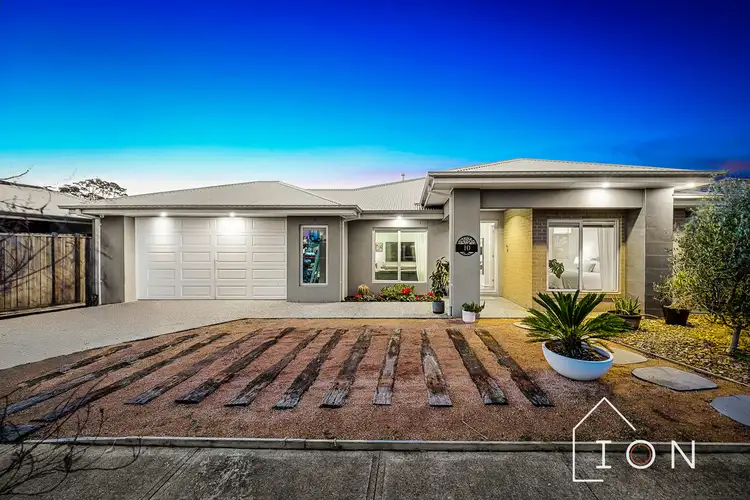 10 Luster Circuit, Cranbourne South VIC 3977