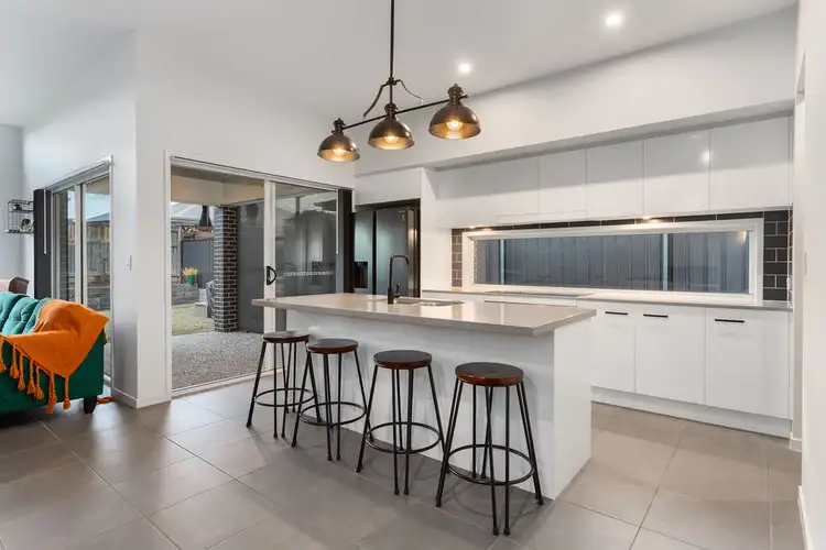 Sixth view of Homely house listing, 2 Hibbard Court, Collingwood Park QLD 4301