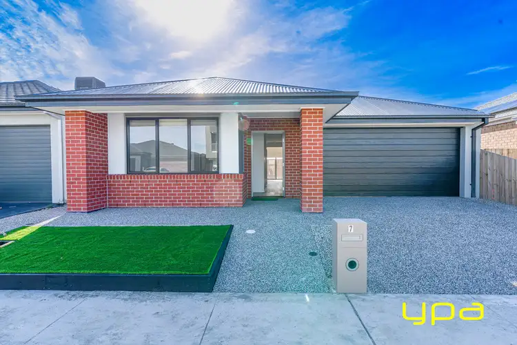 7 Chivers Crescent, Officer VIC 3809