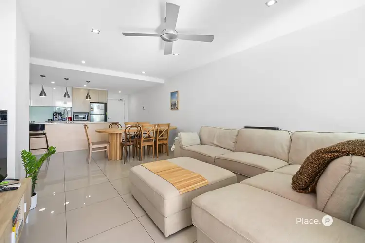 102/24 Haig Street, Coorparoo QLD 4151