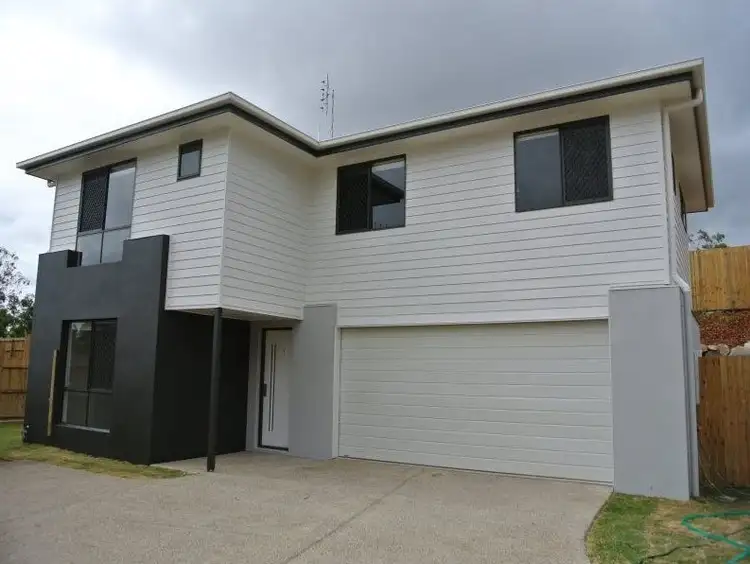 Main view of Homely house listing, 2/27 Fitzroy Avenue, Clinton QLD 4680