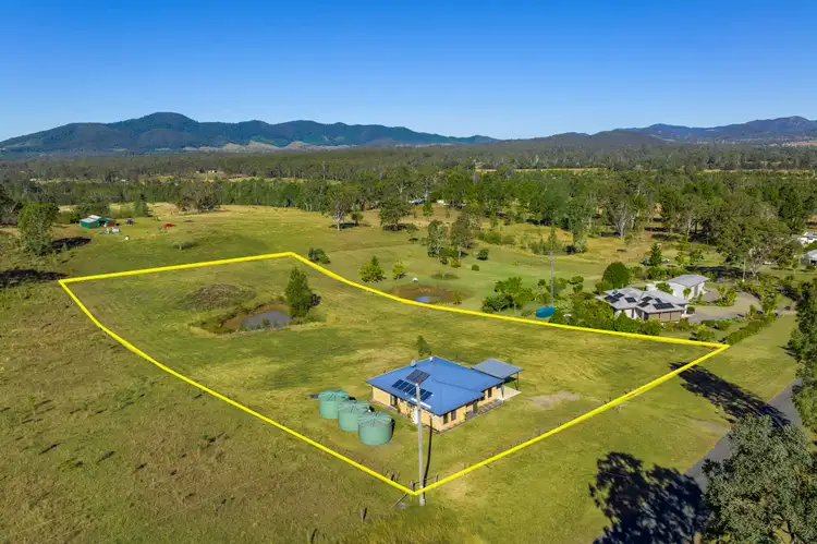 105 Barrett Road, Widgee QLD 4570