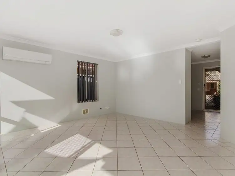 Fifth view of Homely unit listing, 16/4 Marlo Place, Waikiki WA 6169