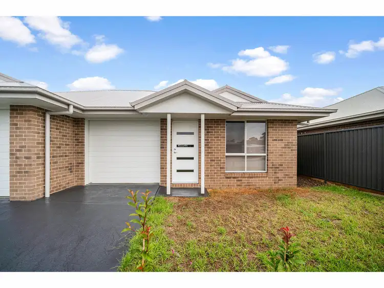 55/2 Lakeside Circuit, Cessnock NSW 2325