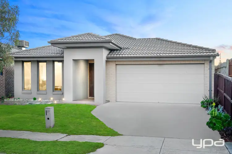 Second view of Homely house listing, 29 Solitude Crescent, Point Cook VIC 3030