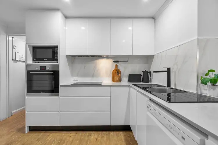 Fifth view of Homely apartment listing, 2/19 Fern Street, Surfers Paradise QLD 4217