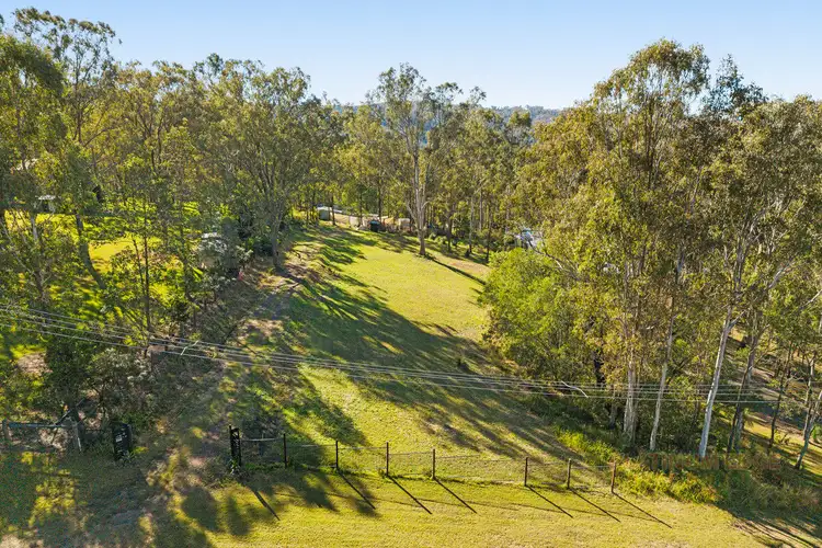 8-10 Charles Close, Kooralbyn QLD 4285