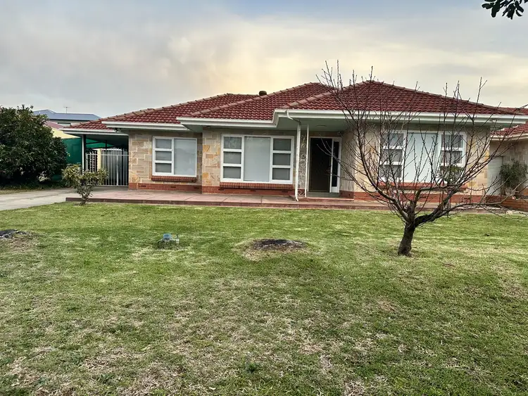 12 Ellythorp Avenue