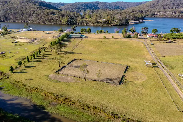 825 River Road, Lower Portland NSW 2756