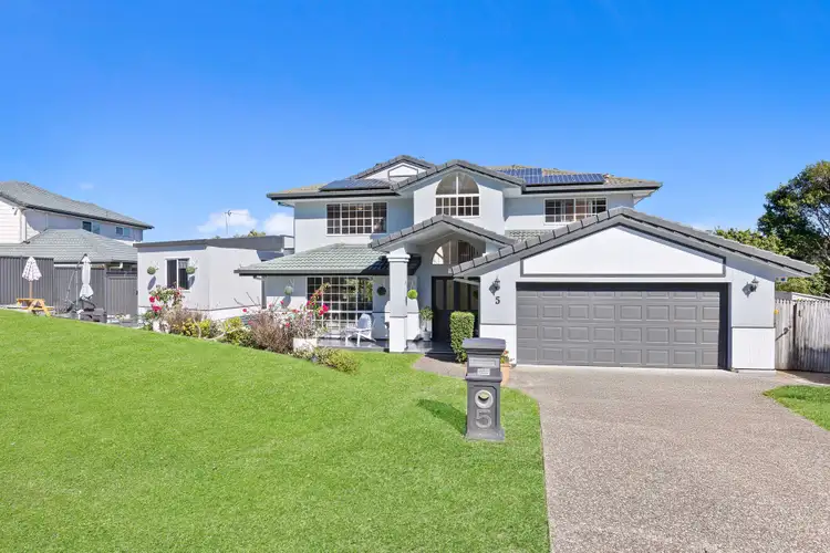 5 Strathford Court, Parkwood QLD 4214