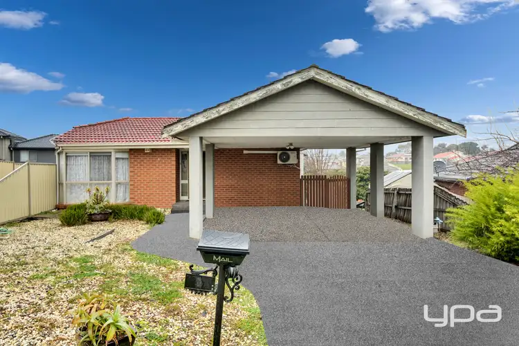 1/5 Bronco Court, Meadow Heights VIC 3048