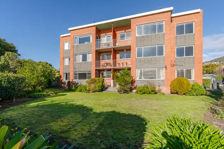 1/2 Mansell Court, Sandy Bay TAS 7005