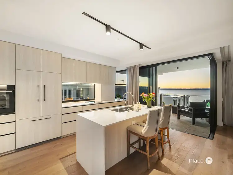 403/124 Prince Edward Parade, Scarborough QLD 4020