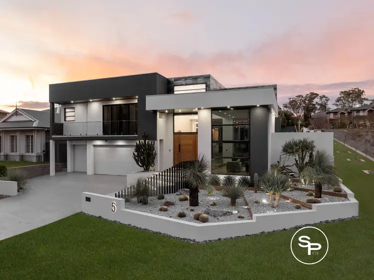 5 Donahue Circuit, Harrington Park NSW 2567