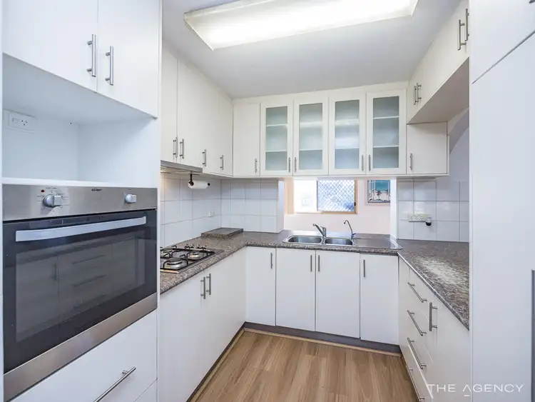 Seventh view of Homely house listing, 4 Island Place, Heathridge WA 6027