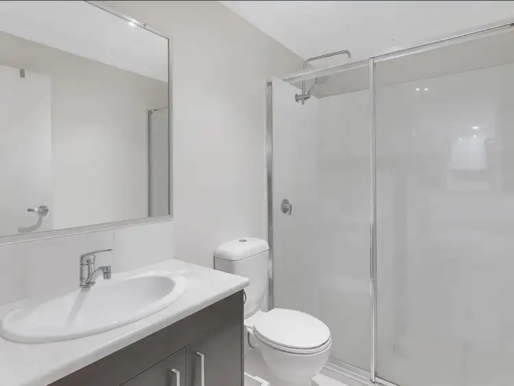 Fifth view of Homely unit listing, 2/11 Johnstone Place, Riverview QLD 4303