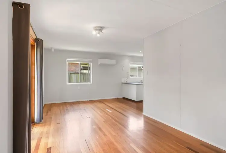 55 Jellicoe Street, Mount Lofty QLD 4350