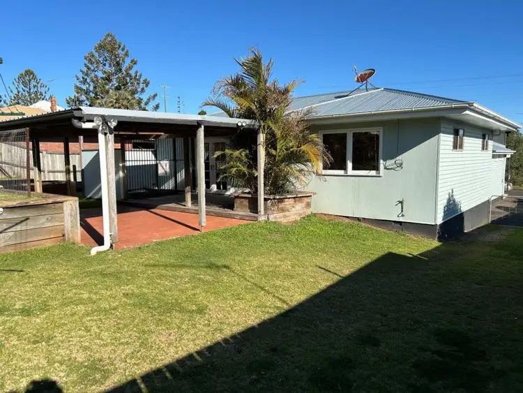 55 Jellicoe Street, Mount Lofty QLD 4350