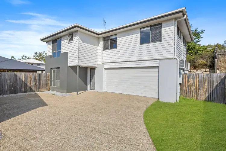 2/27 Fitzroy Avenue, Clinton QLD 4680