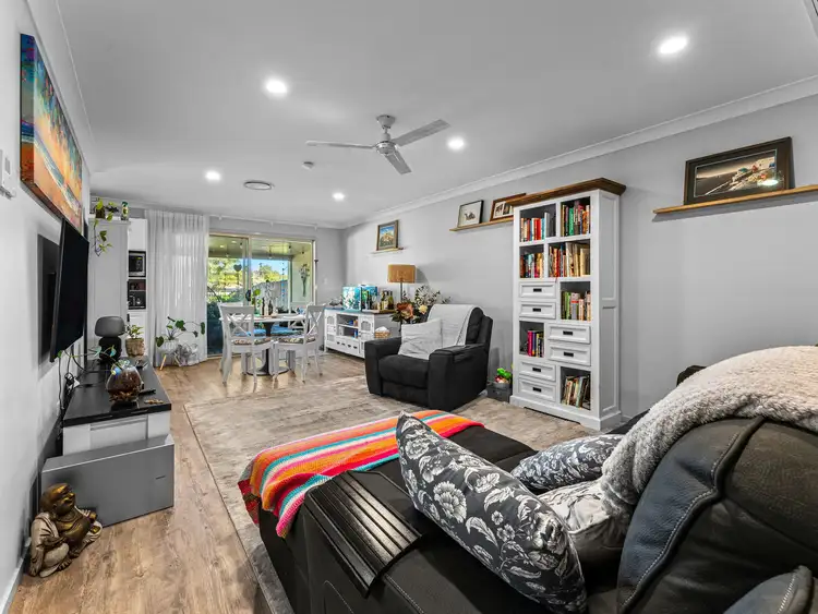 Sixth view of Homely house listing, 2/3 Boscawan Crescent, Bellbird Park QLD 4300