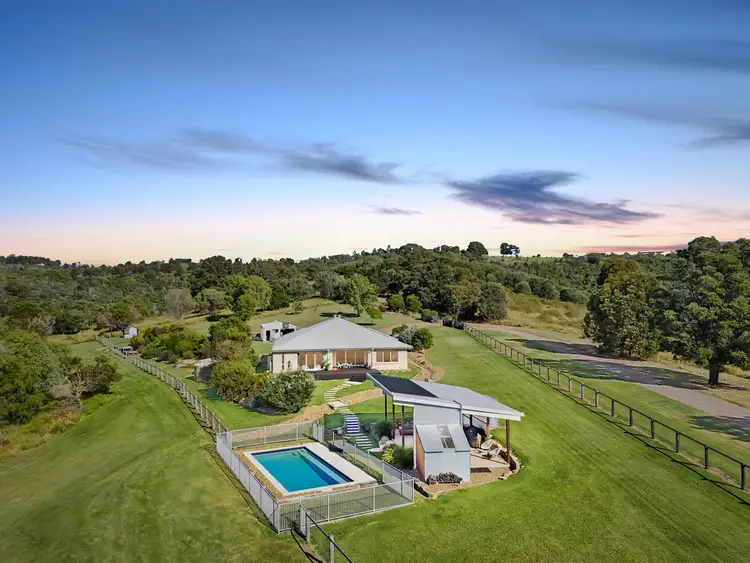 9 Harch Road, Summerholm QLD 4341