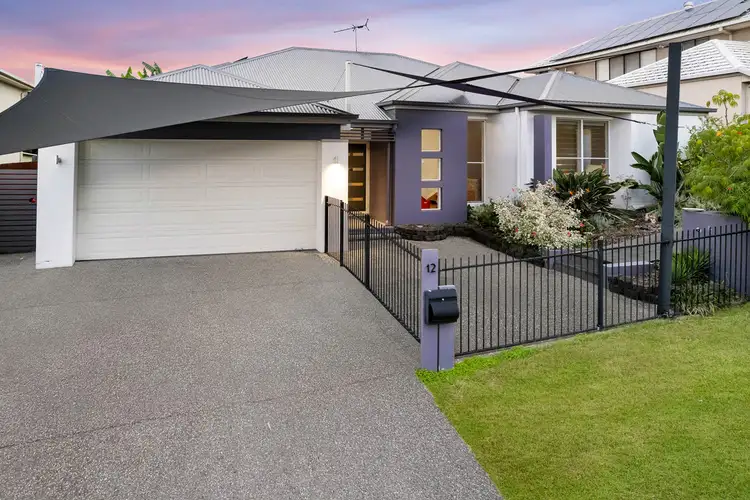 12 Ash Avenue