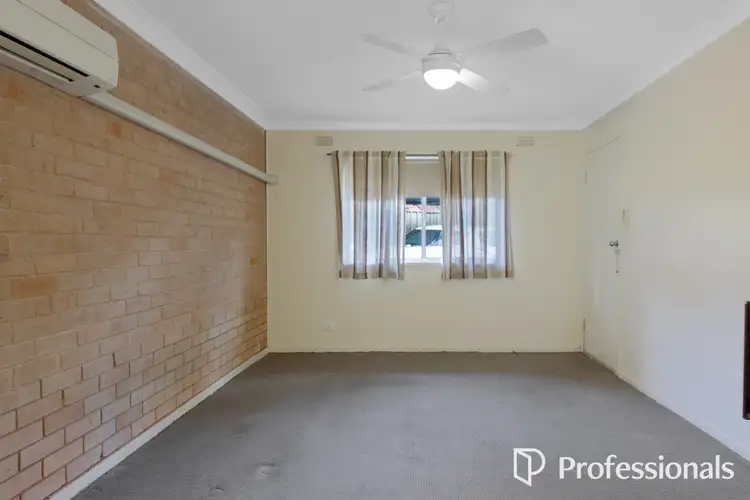 Fourth view of Homely flat listing, 2/11 Nordlingen Drive, Tolland NSW 2650