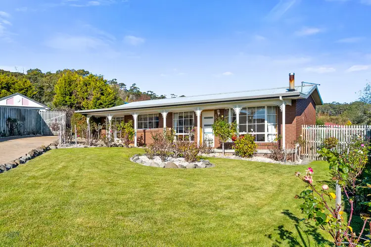 18 Cuthbertson Place, Lenah Valley TAS 7008