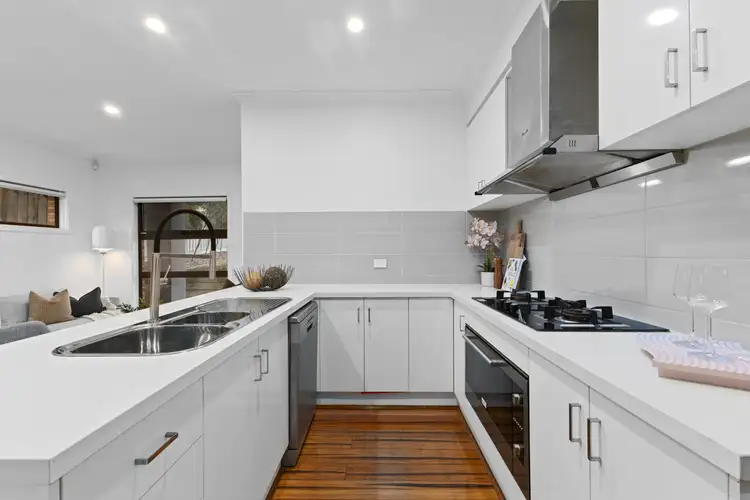 Fifth view of Homely townhouse listing, 1/6 Gee Court, Nunawading VIC 3131